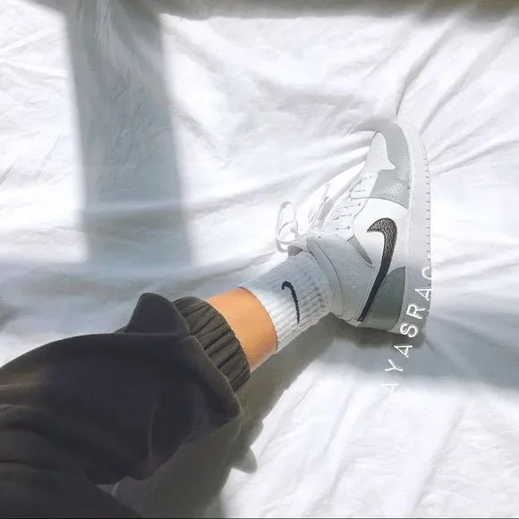 Custom Nike air jordan black and dark gray - Picture 5 of 9